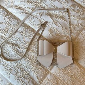Elegant Cream Bow Accent Women's Bag